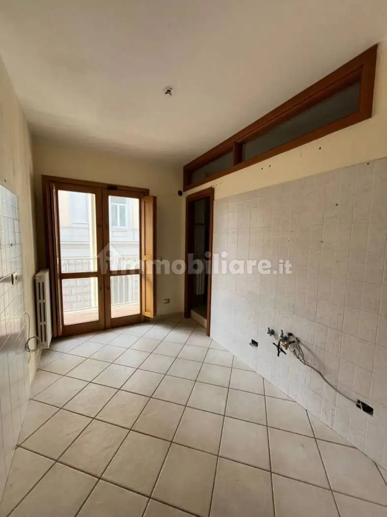 Trilocale piazza della Libertà, Centro Storico, Avellino - foto 5