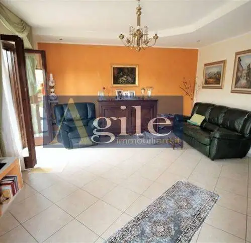 Villetta a schiera in vendita a Folignano