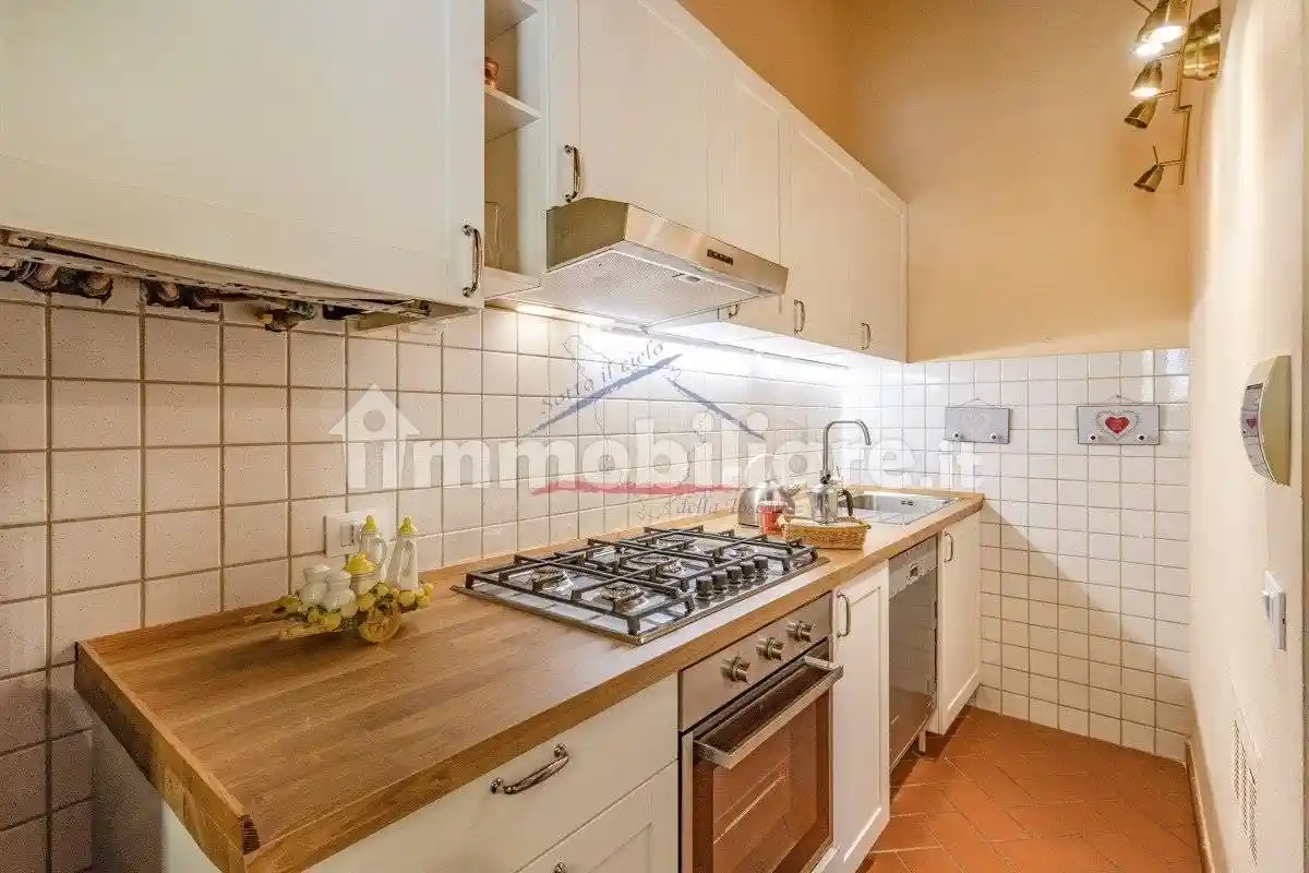 Bilocale Poggio Rosso, Frassineto, Arezzo - foto 3