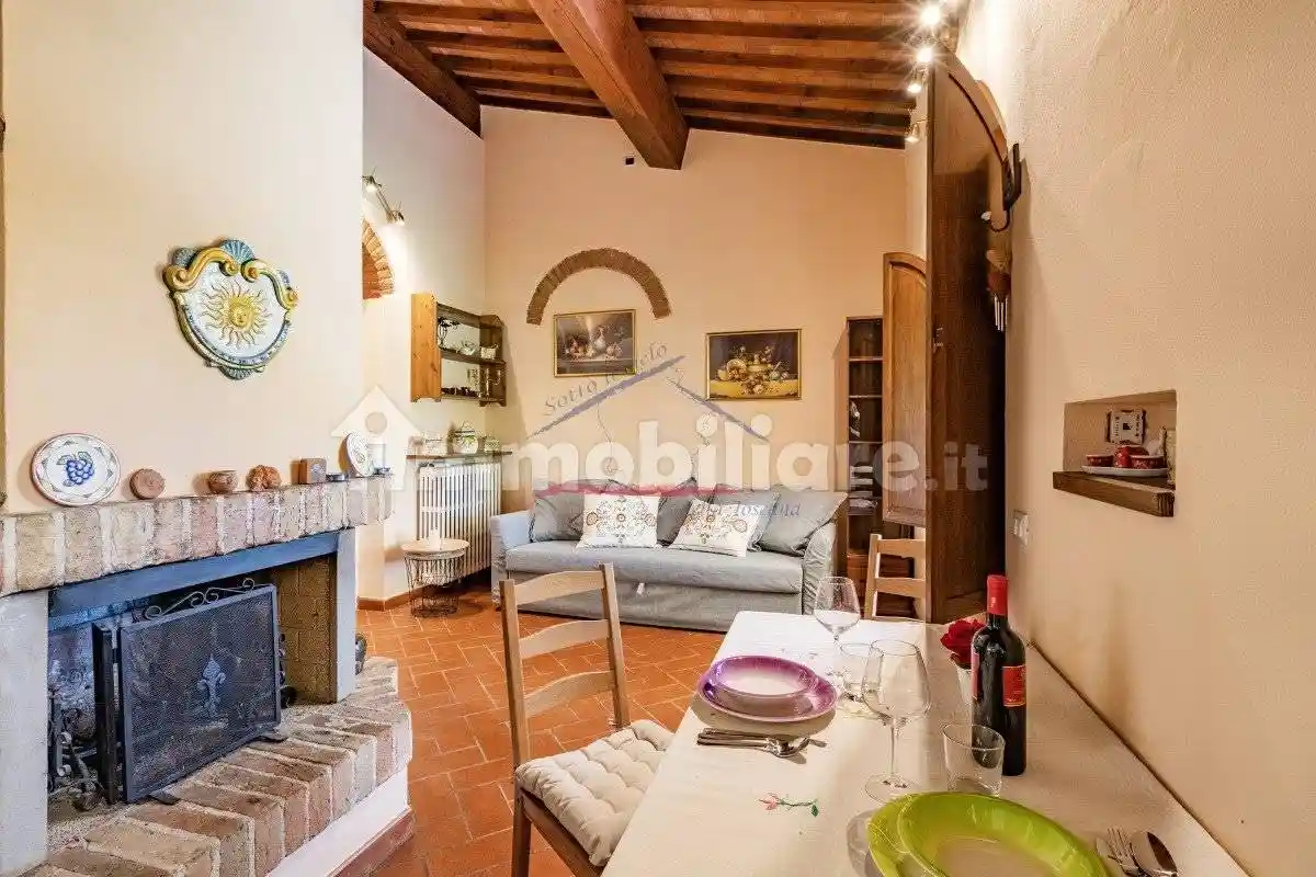 Bilocale Poggio Rosso, Frassineto, Arezzo - foto 4