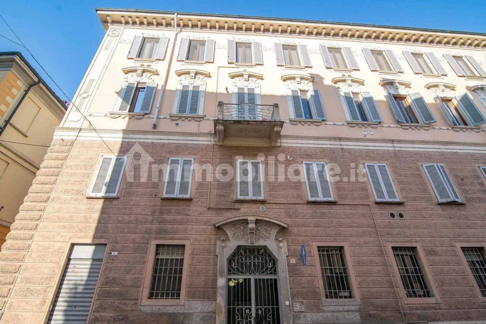 Appartamento via Antonio Giovanni Scopoli 10, Centro Storico, Pavia - foto 2