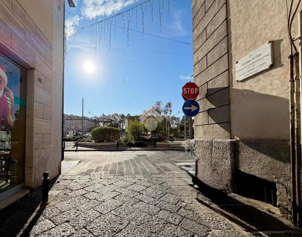 Appartamento in vendita a Napoli