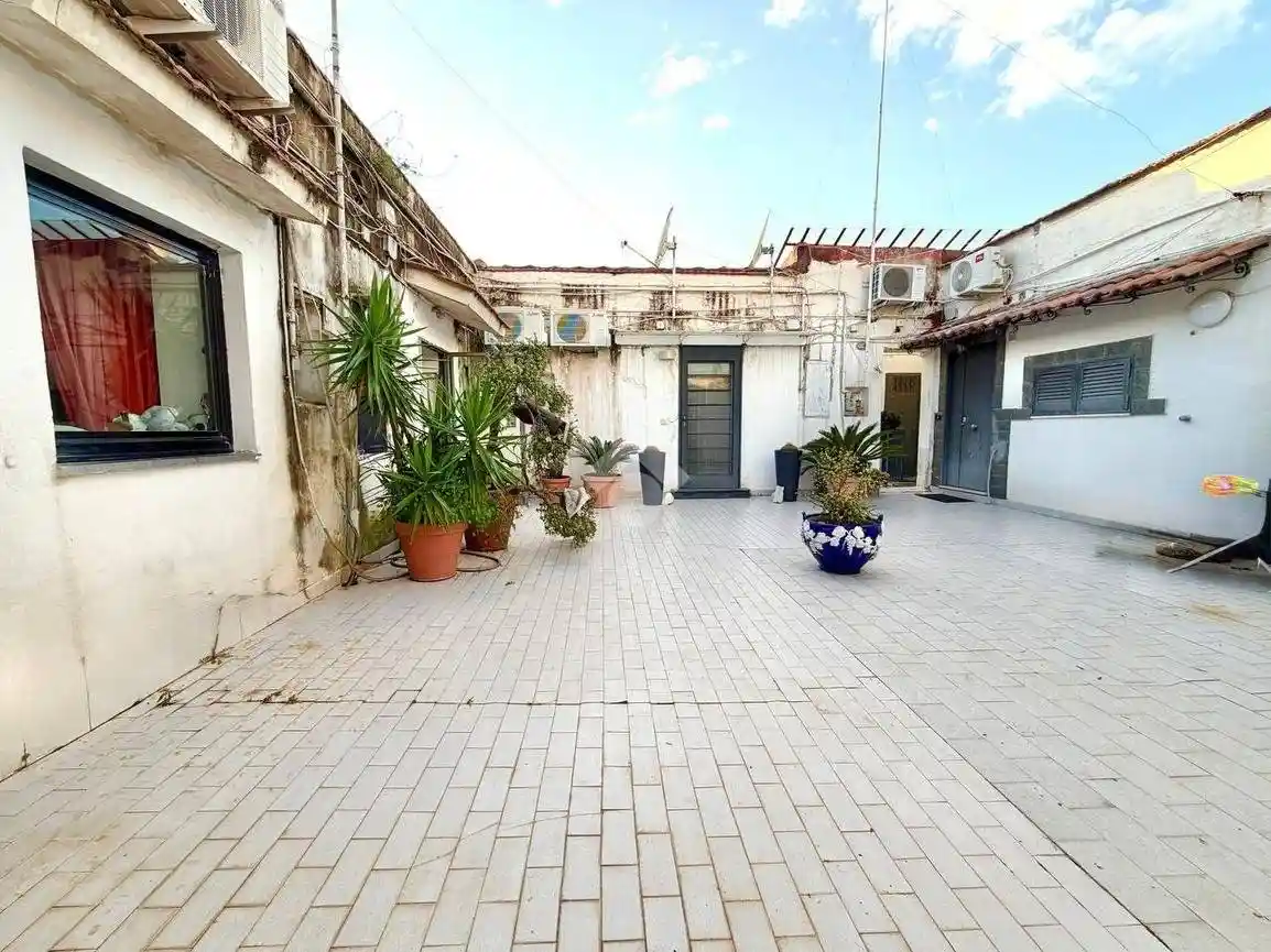 Bilocale via Bausan 16, Chiaia, Napoli - foto 4