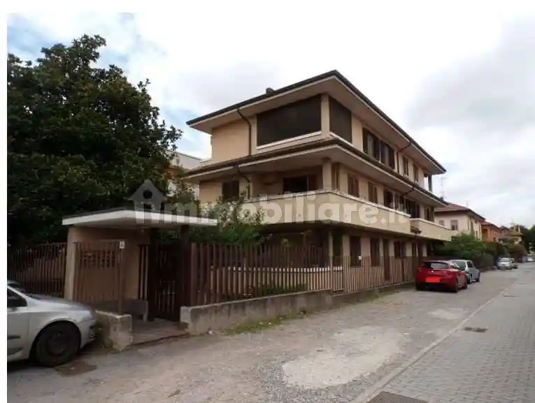 Appartamento in vendita a Rho