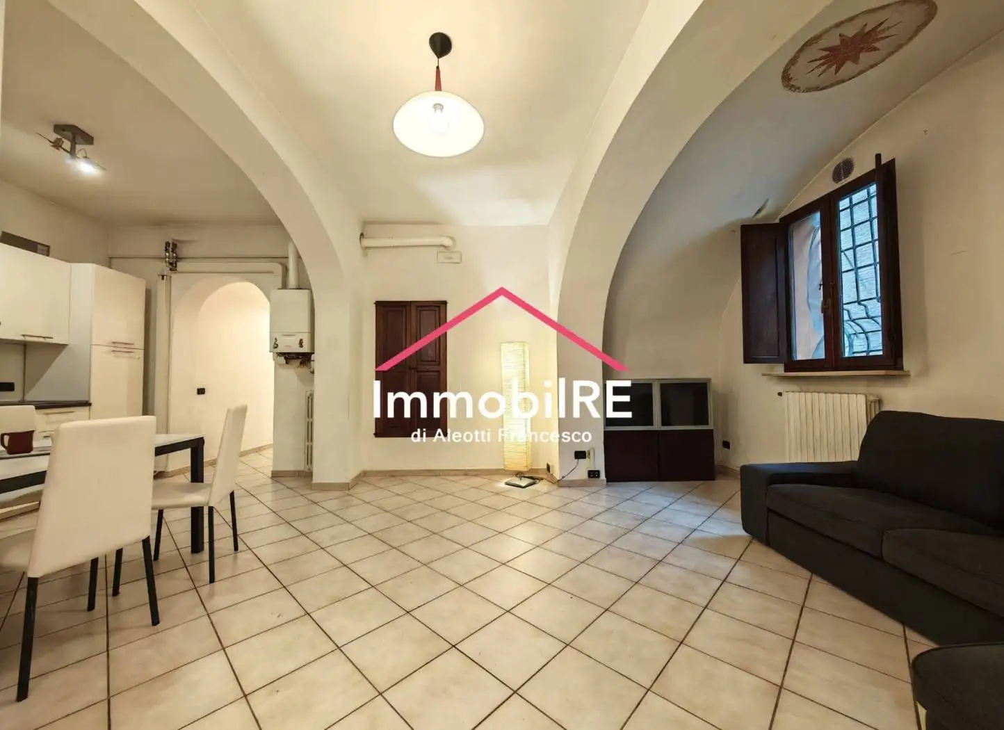 Bilocale via D. Manfredi, Centro Storico, Reggio Emilia - foto 2