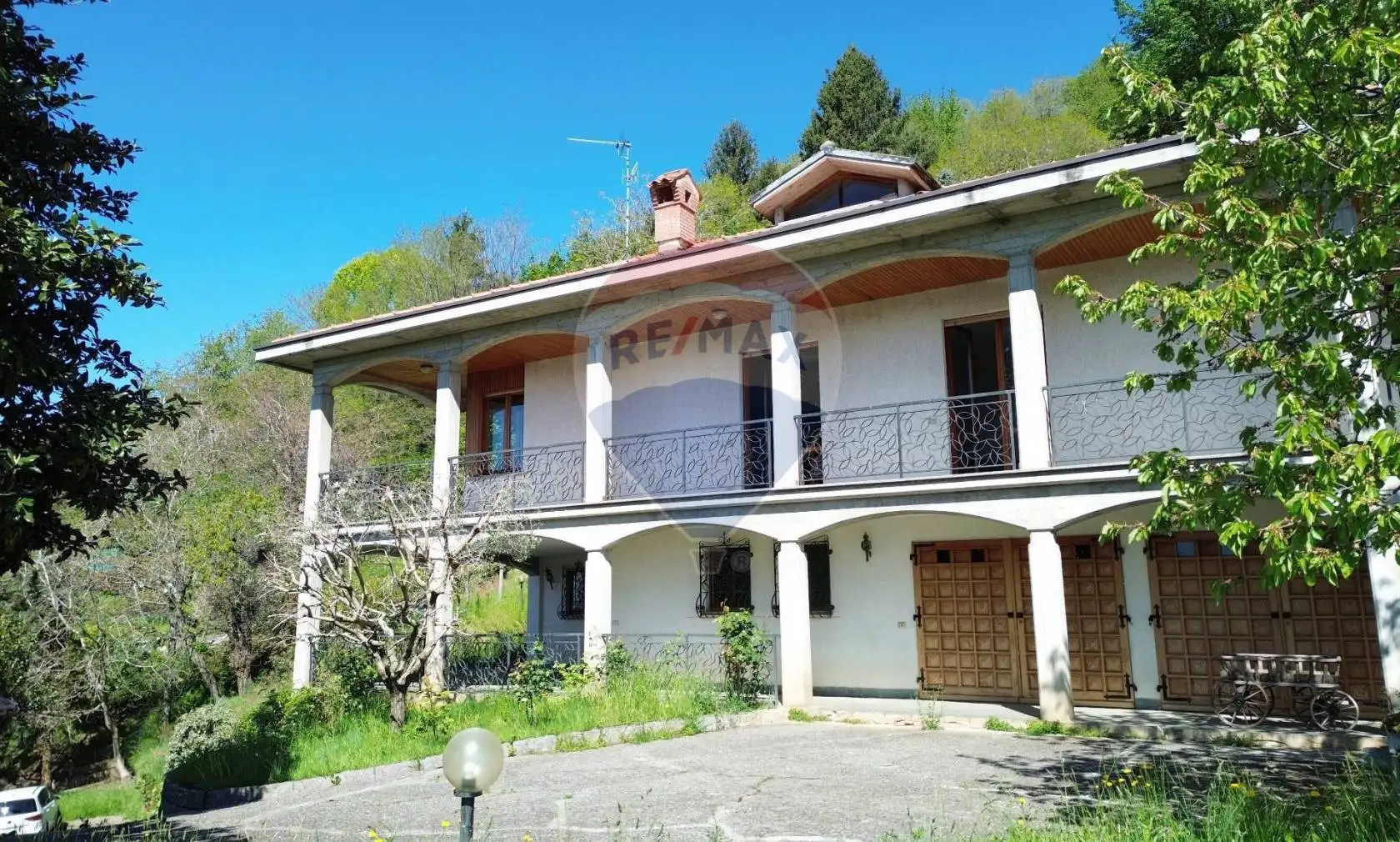 Villa in vendita a Almenno San Salvatore