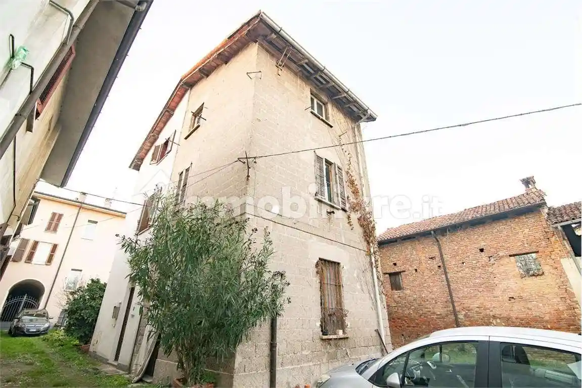 Casa indipendente in vendita a San Colombano al Lambro