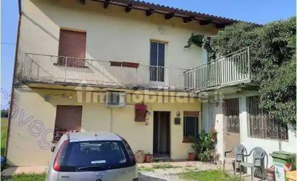 Appartamento in vendita a Majano