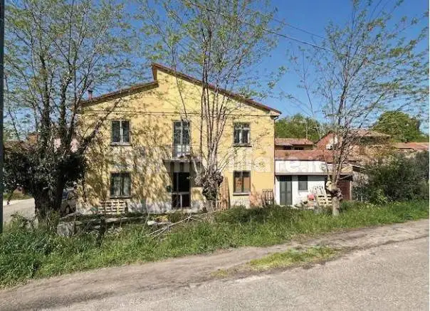 Casa indipendente in asta a Imola