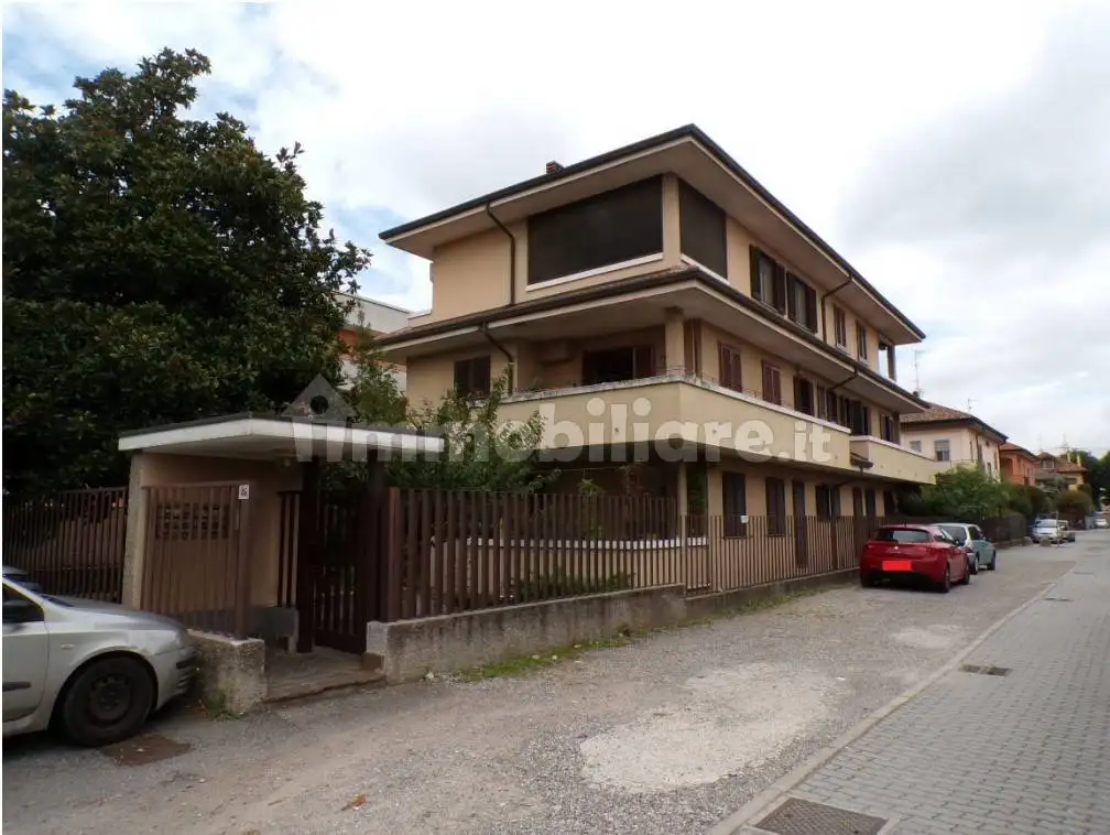 Appartamento in asta a Rho