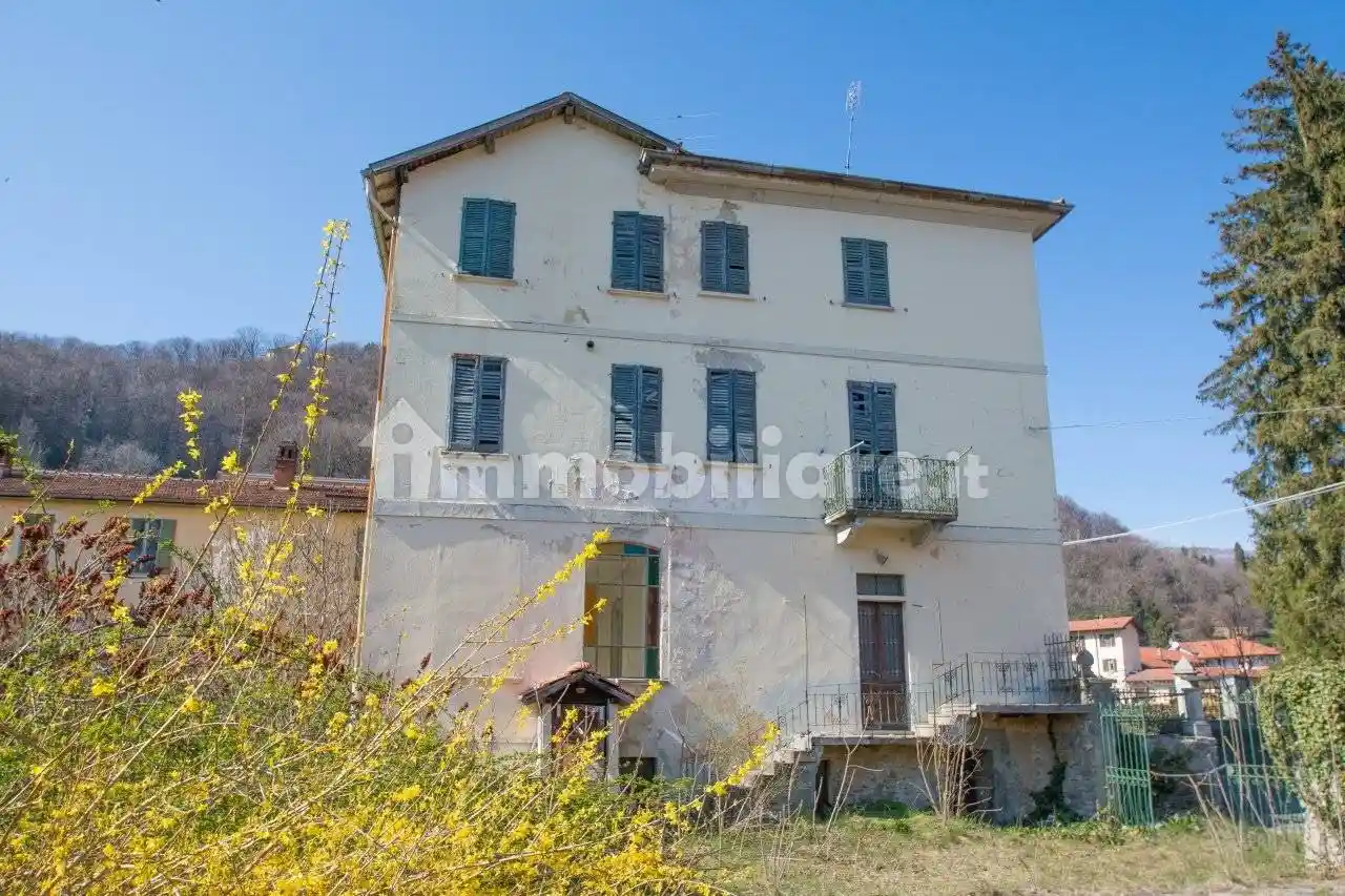 Rustico - Casale in vendita a Dumenza