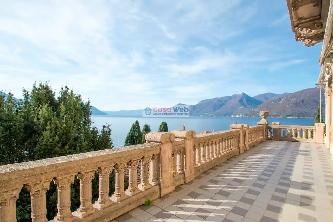 Appartamento in vendita a Luino