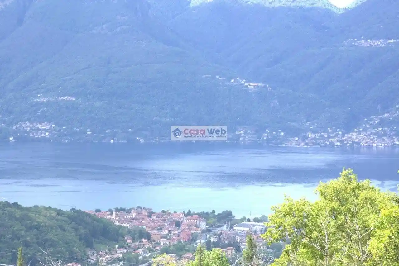 Villa in vendita a Montegrino Valtravaglia