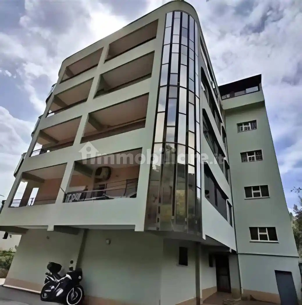 Appartamento all'asta via Padre Letterio Ruggeri 76, Camaro Superiore, 98151 Messina Italia, Messina - foto 4