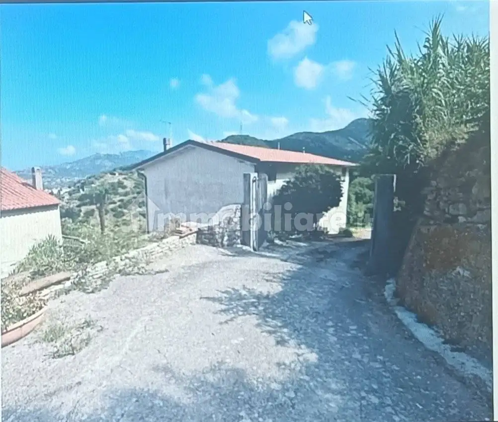 Villa in asta a Fuscaldo