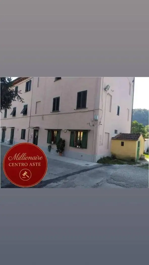 Appartamento in asta a Lucca