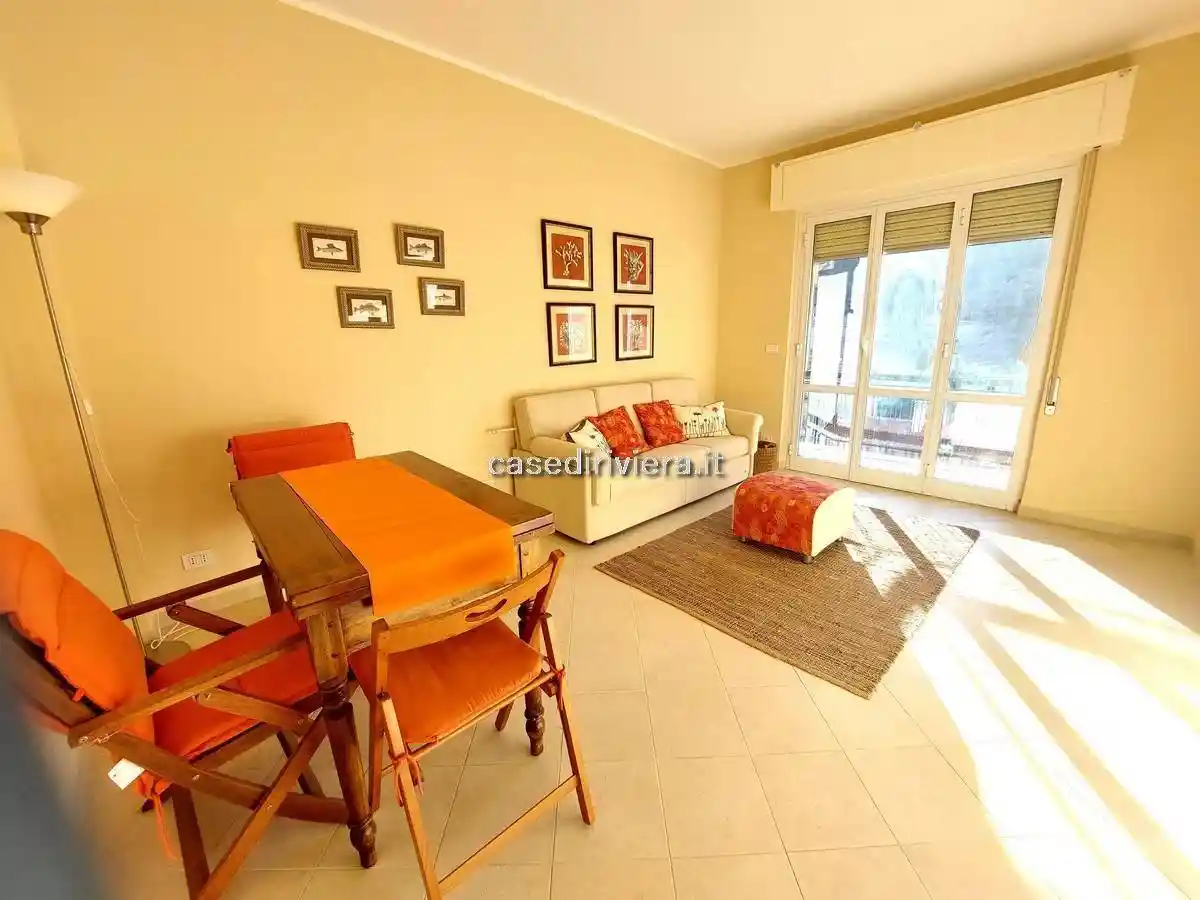 Appartamento in vendita a Finale Ligure