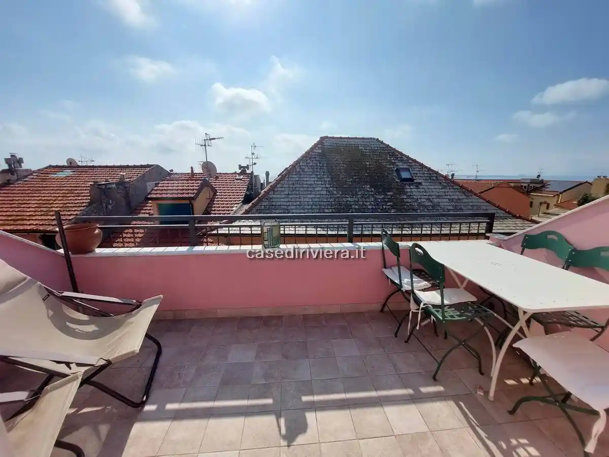 Appartamento in vendita a Finale Ligure