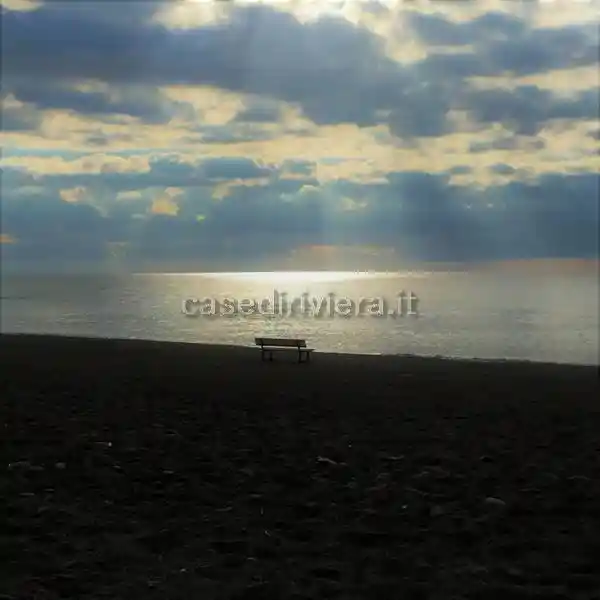 Appartamento in vendita a Finale Ligure