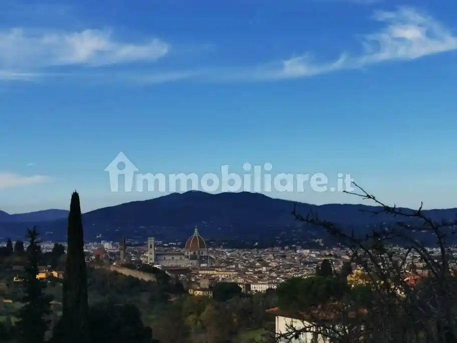 Appartamento in vendita a Firenze