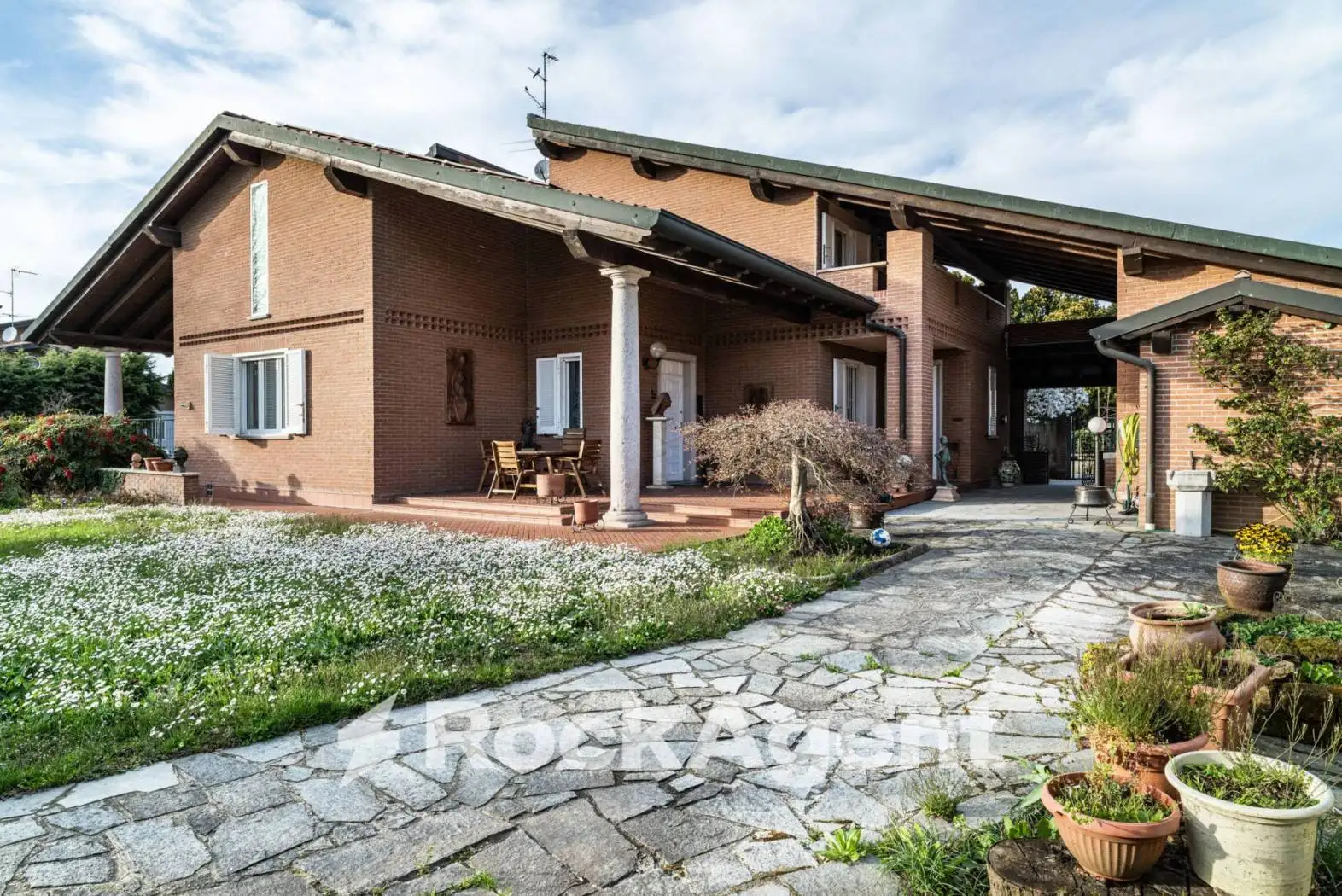 Villa in vendita a San Genesio ed Uniti