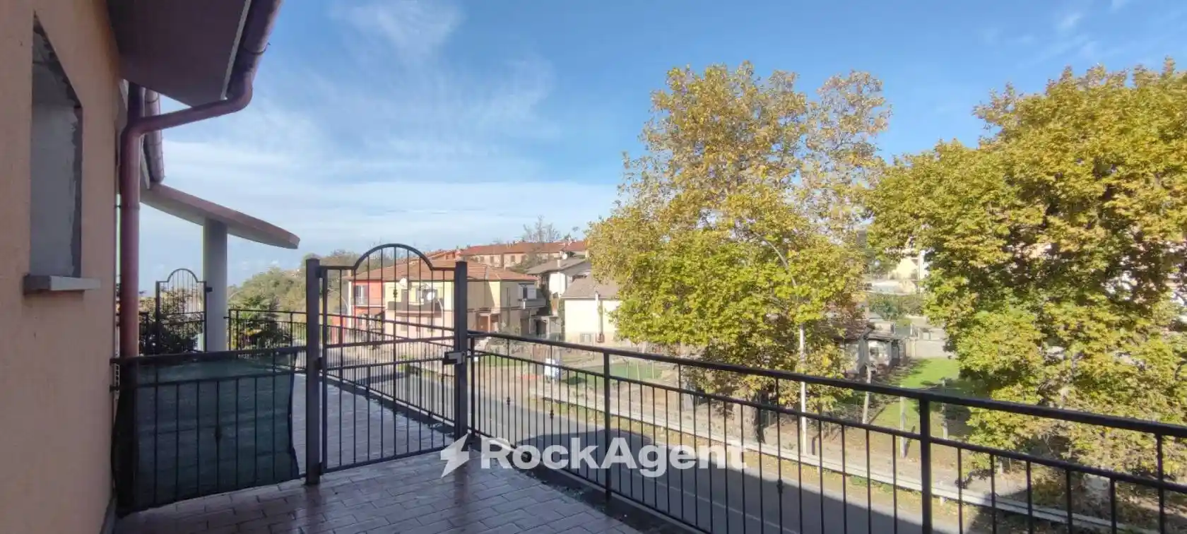 Trilocale viale Eugenio IV, 136, Centro, Vetralla - foto 5