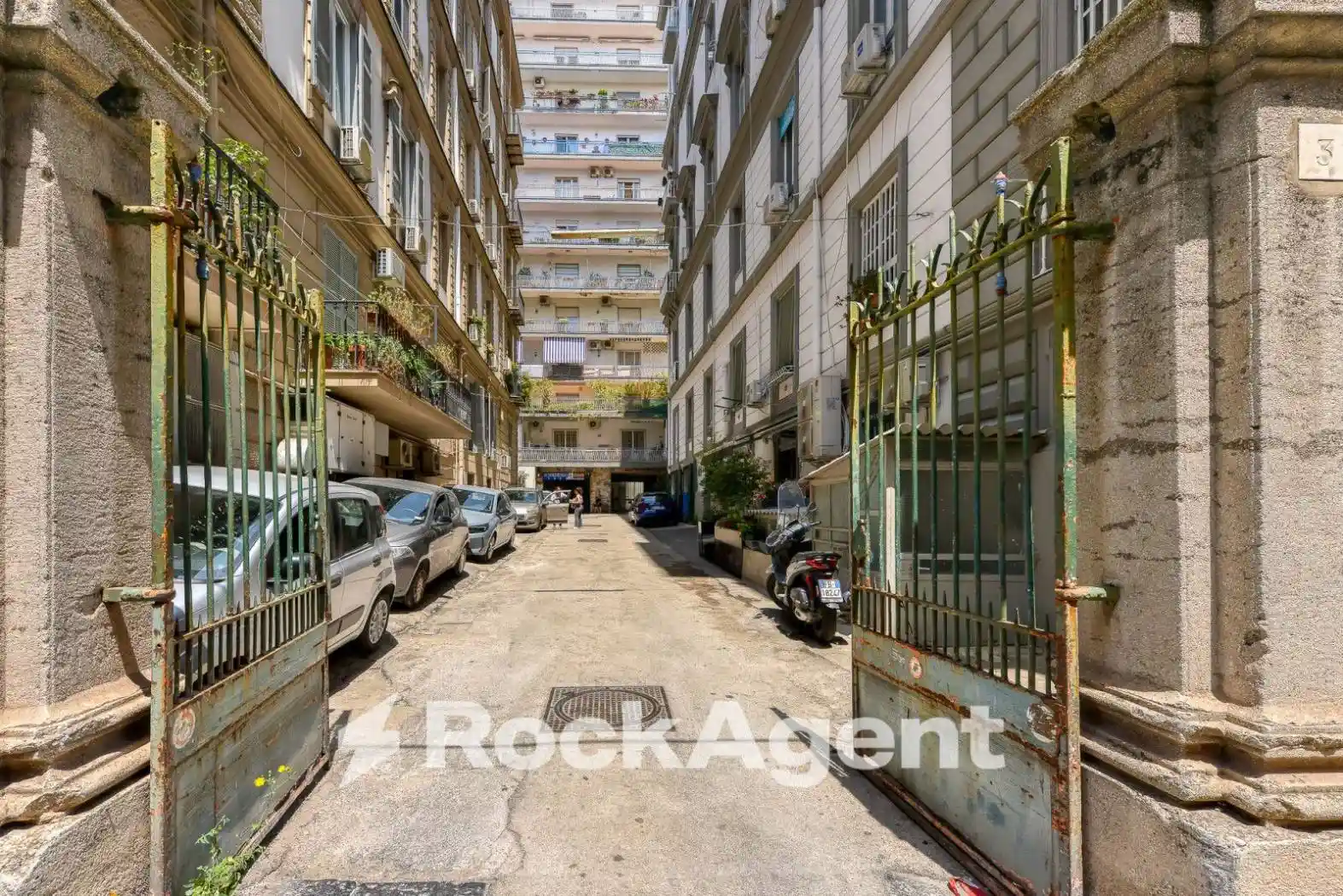 Bilocale via del Parco Margherita, Piazza Amedeo - Parco Margherita, Napoli - foto 4