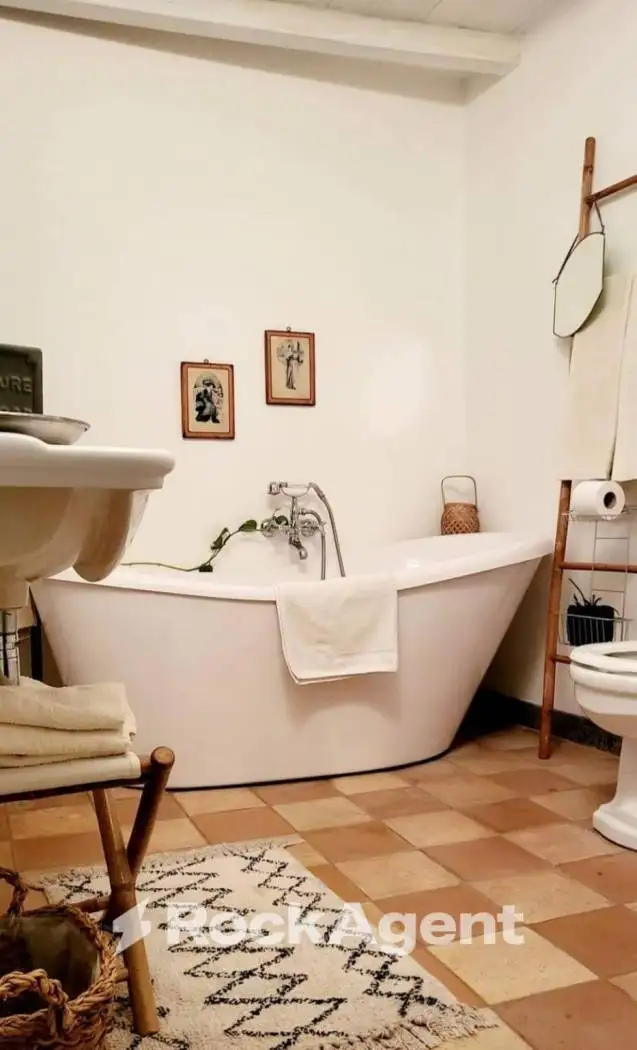 Appartamento piazza del Castello, 3, Centro, Blera - foto 4