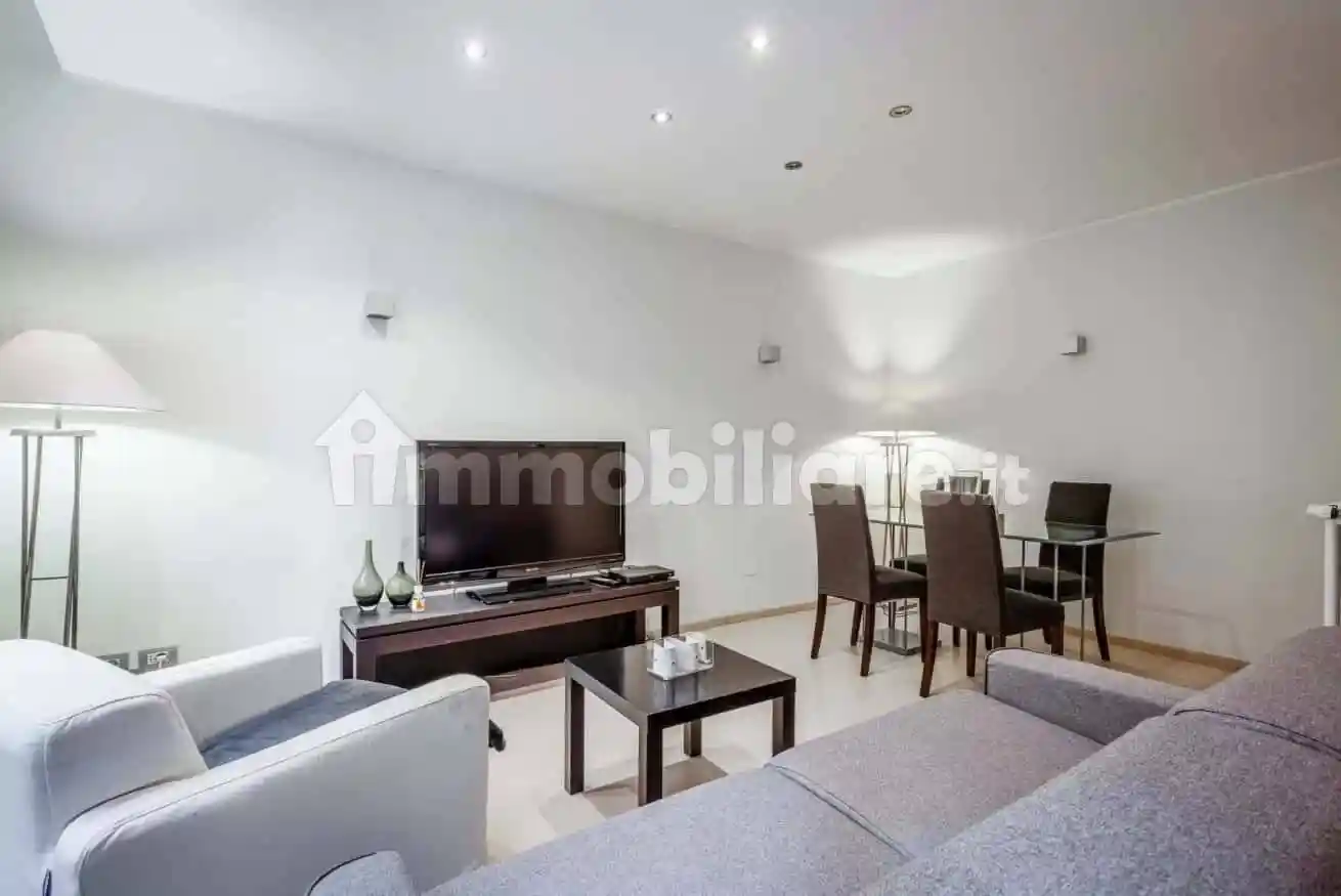 Bilocale via Santa Cecilia, San Babila, Milano - foto 2