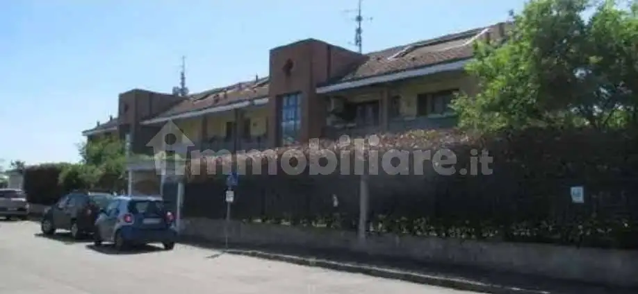 Appartamento in asta a Battuda