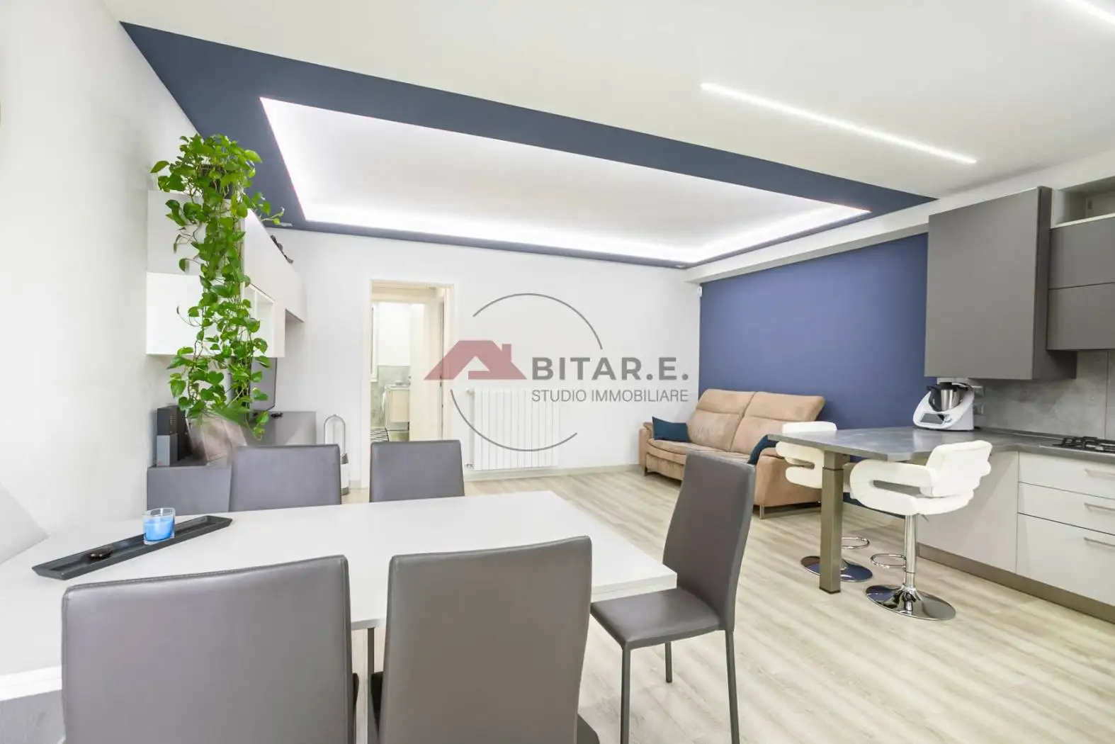 Appartamento in vendita a Dello