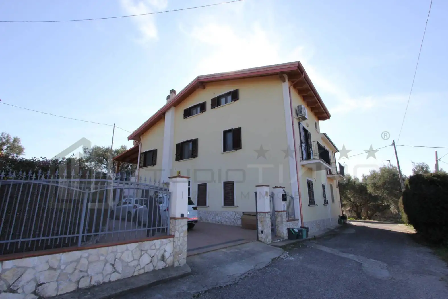 Casa indipendente in vendita a Cosenza