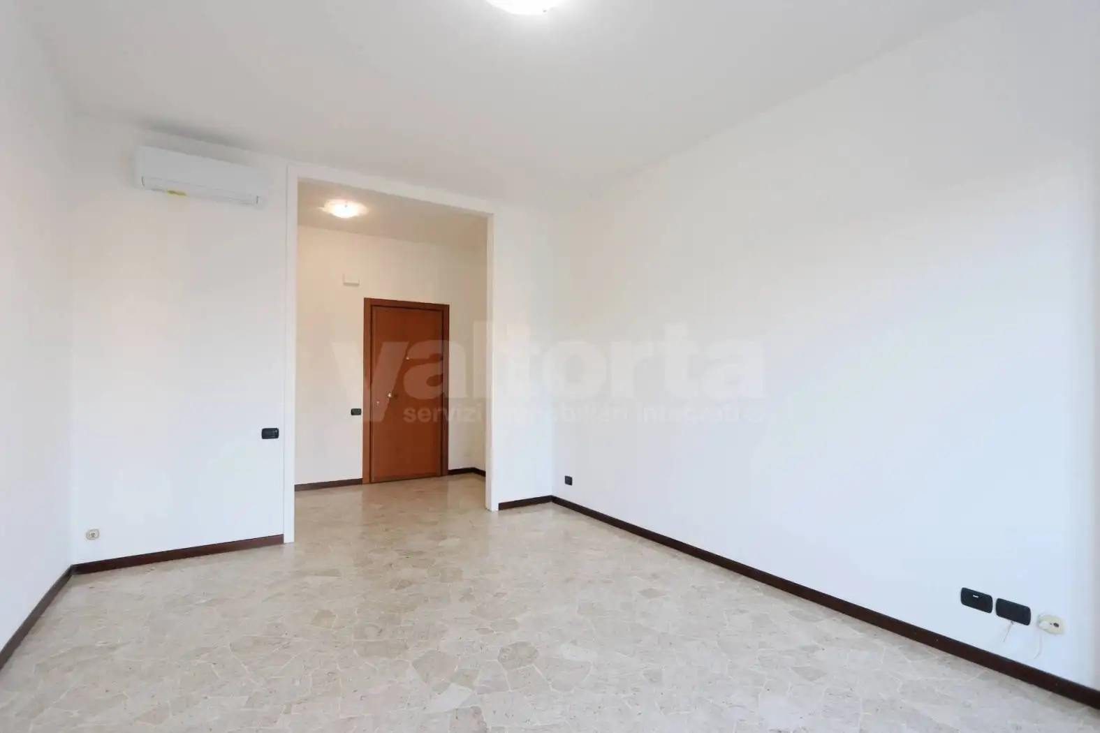 Trilocale via Padre Reginaldo Giuliani 10, Centro Storico, Monza - foto 5