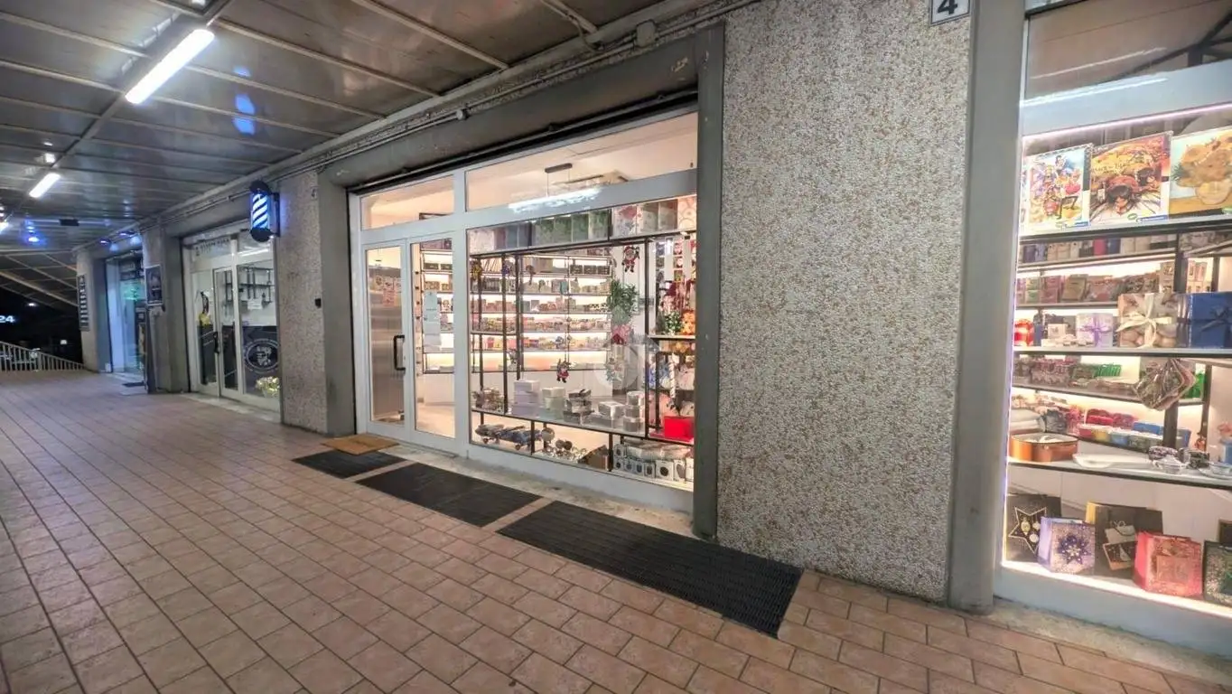 Monolocale Locale commerciale viale Valle Dell'Aniene 4, Setteville Nord, Guidonia Montecelio - foto 3