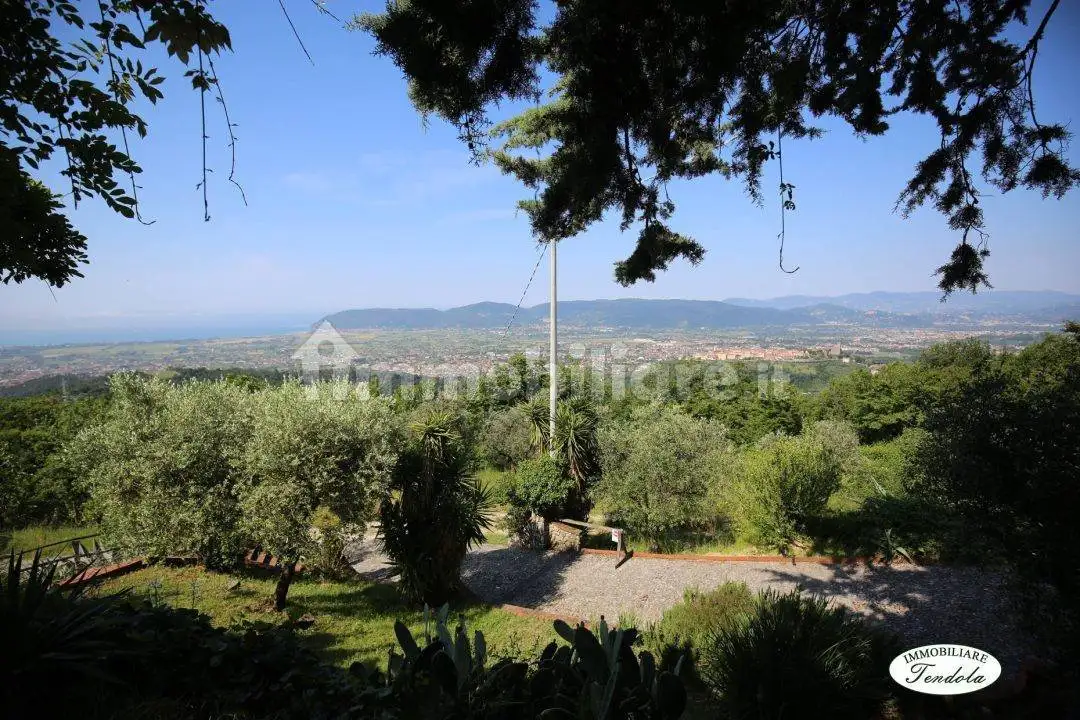 Casa indipendente in vendita a Castelnuovo Magra