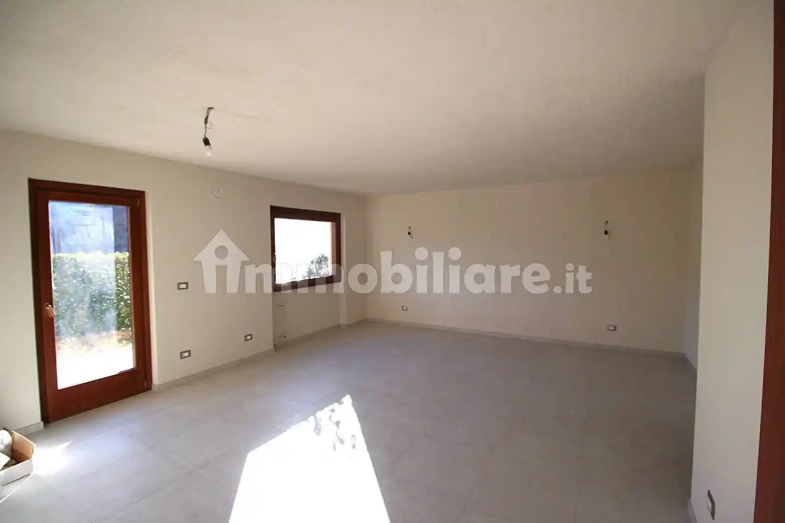 Trilocale Strada Conoz 23B, Centro, Chatillon - foto 4