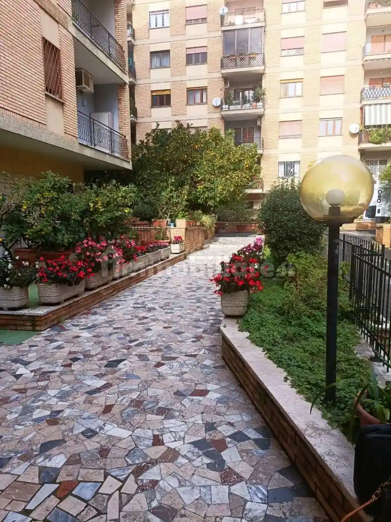 Trilocale via Luigi Lilio 95, Tintoretto, Roma - foto 4