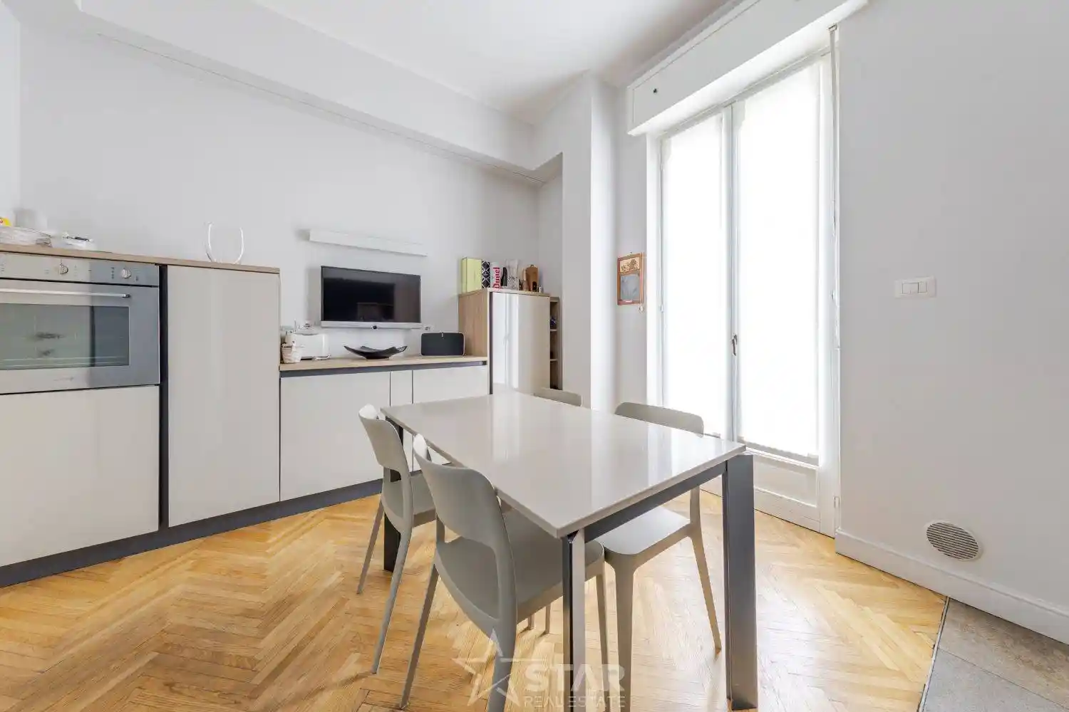 Appartamento viale Coni Zugna, 37, Solari, Milano - foto 4