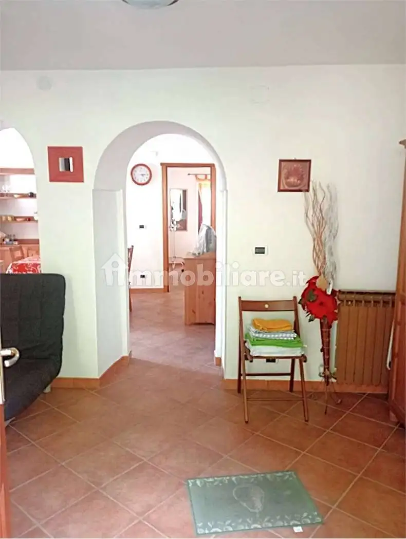 Appartamento in vendita a Lillianes