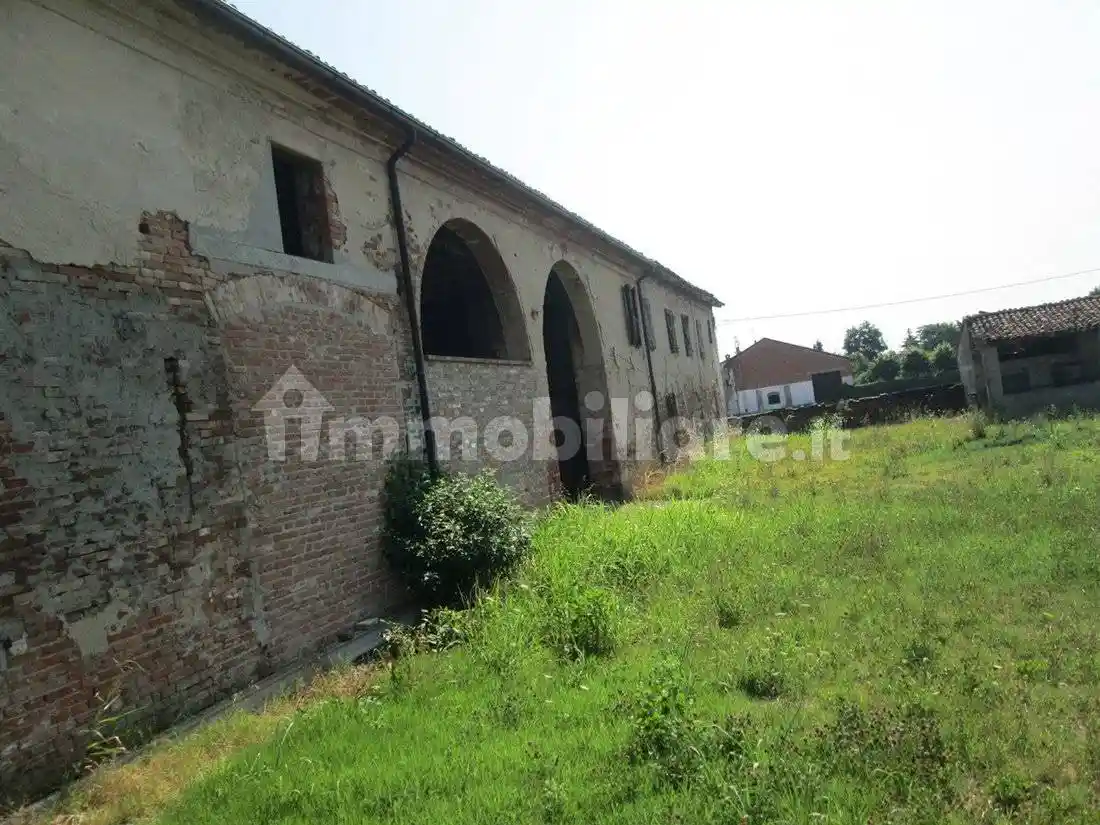 Cascina, da ristrutturare, 1200 m², Casalmaggiore - foto 4