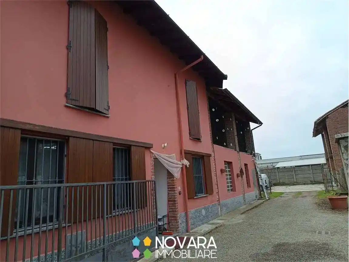 Terratetto unifamiliare 124 m², ottimo stato, Centro, Cilavegna - foto 4