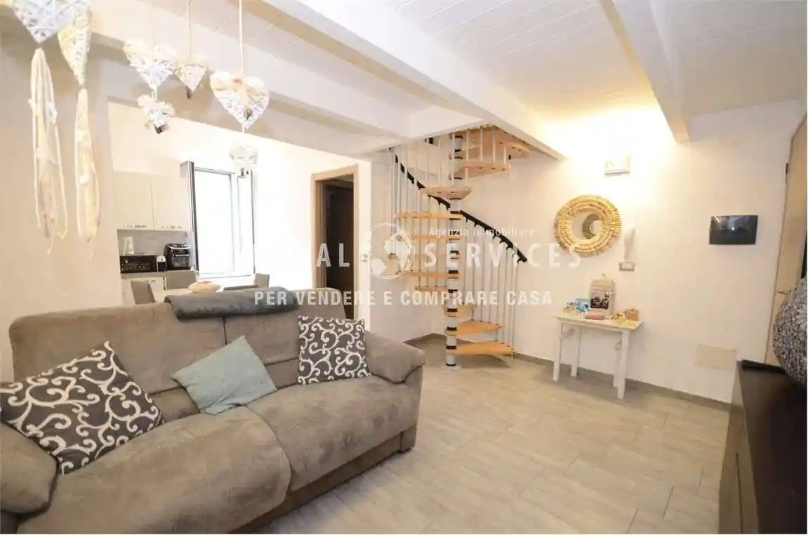 Trilocale piazza Teatro, 3, Centro Storico, Alghero - foto 2