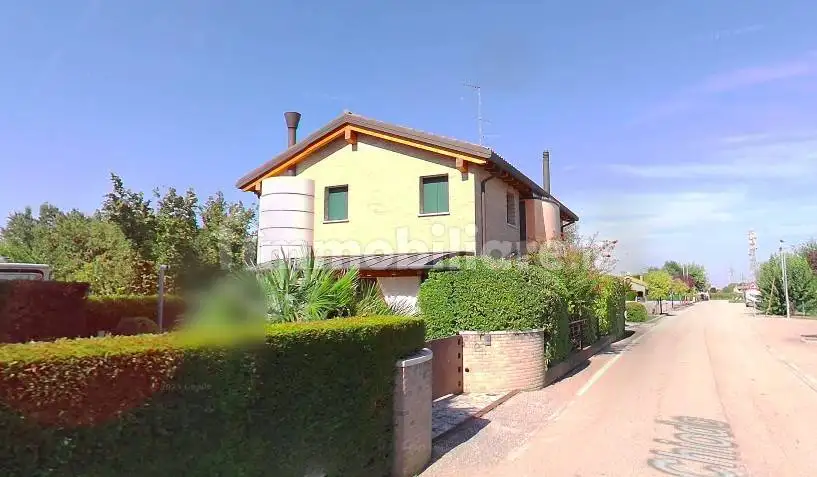Villa in asta a Salgareda