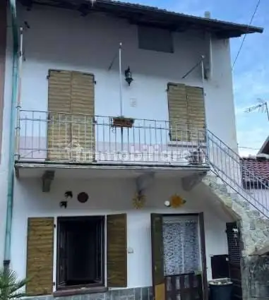 Casa indipendente in asta a Vaie