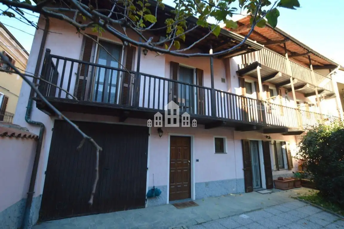 Casa indipendente in vendita a Banchette