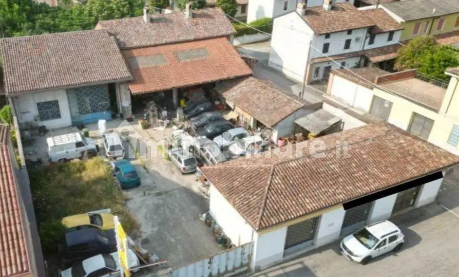 Palazzo - Stabile in asta a Bordolano