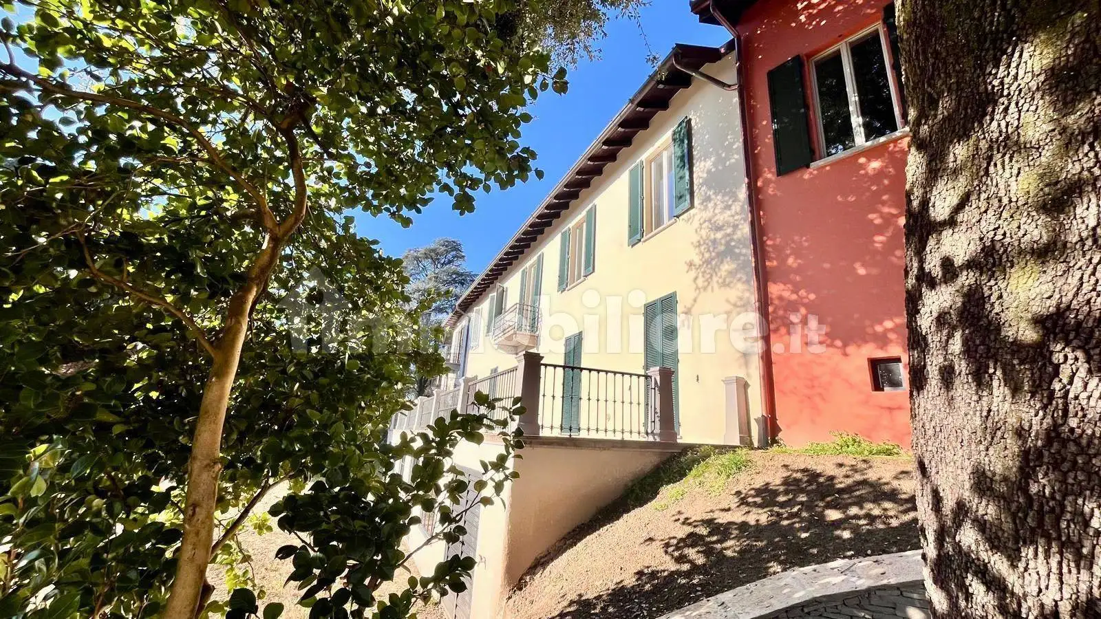 Appartamento in affitto a Cazzago Brabbia