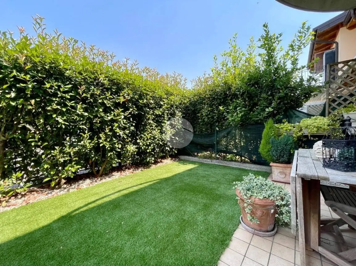 Appartamento in vendita a Dello