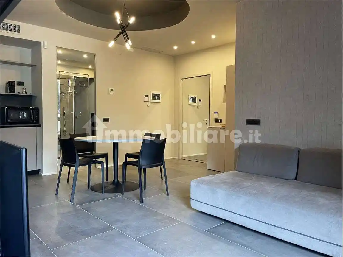 Appartamento in affitto a Como