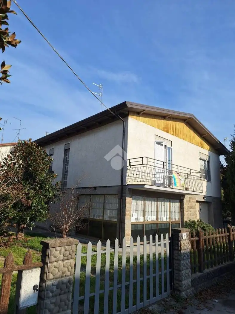 Casa indipendente in vendita a Bagnacavallo